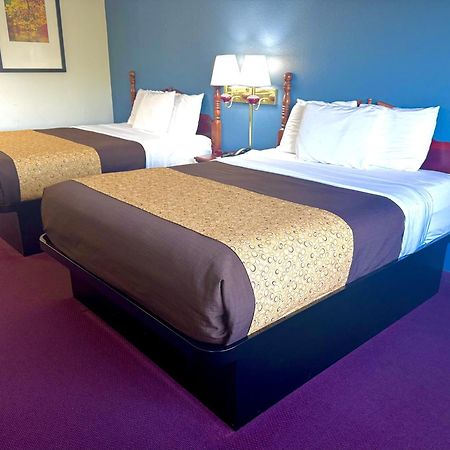 בראנסון Scenic Hills Inn מראה חיצוני תמונה