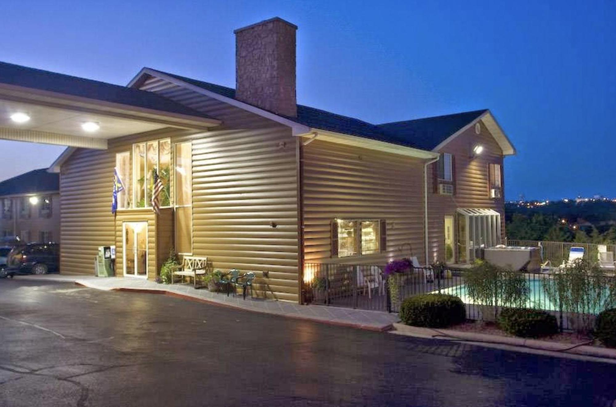 בראנסון Scenic Hills Inn מראה חיצוני תמונה